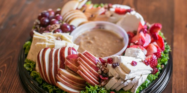 Fruit & Cheese Plate