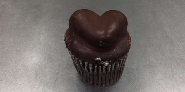 Grumpy Cake Cupcake