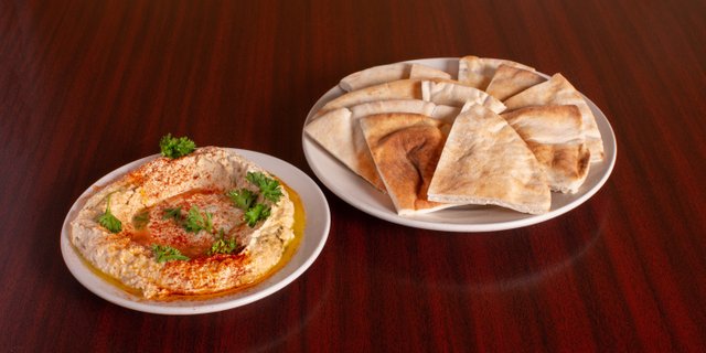 Hummus w/ Pita