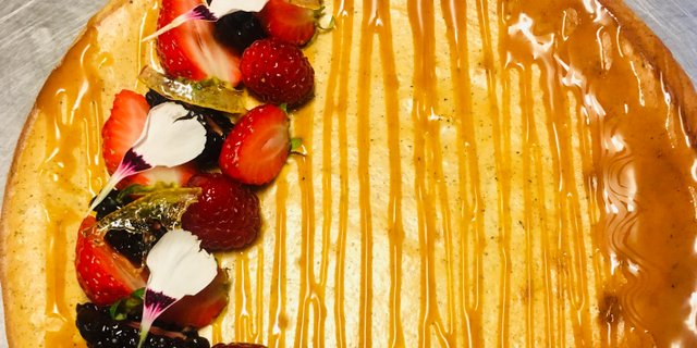 Madagascar Vanilla-Bourbon Cheesecake