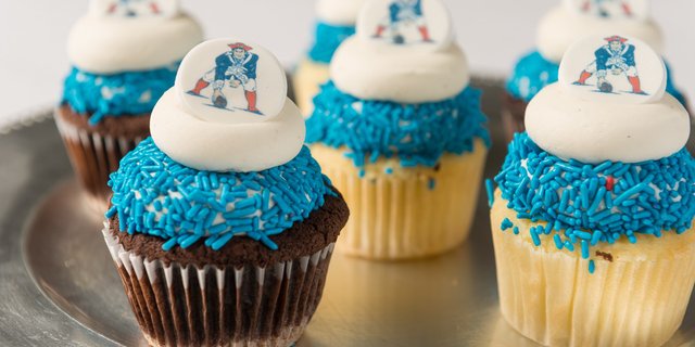 Assorted Patriots Cupcakes