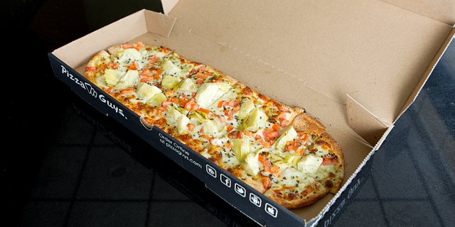 Creamy Pesto Artichoke Flatbread
