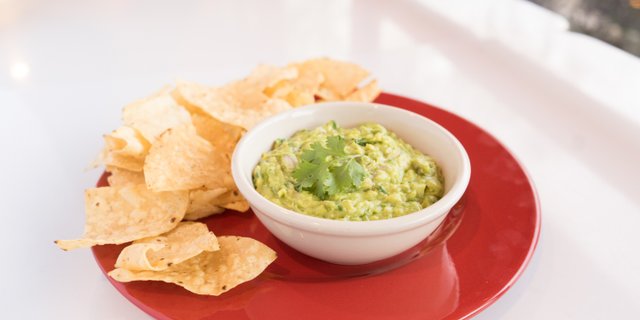 Chips & Guacamole