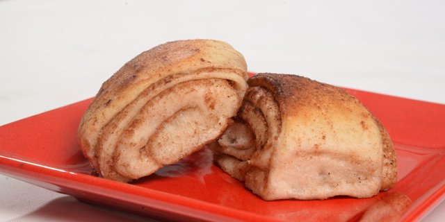 Homemade Apple-Cinnamon Rolls