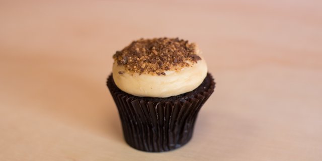 Peanut Butter Cup Cupcake