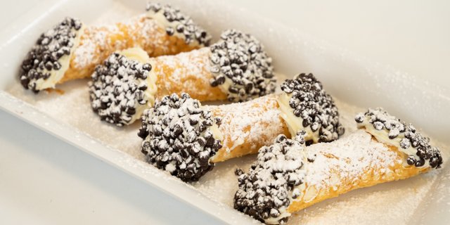Chocolate Cannoli