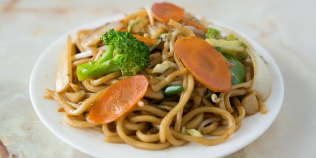 Vegetable Chow Mein