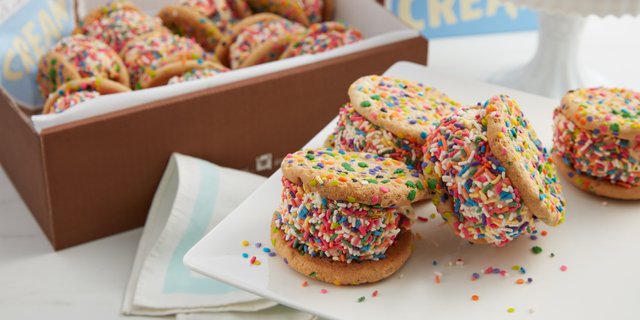 Party in a Box Party Pack
