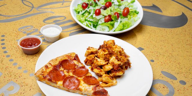 Pizza, Pasta & Salad Package For 10 People