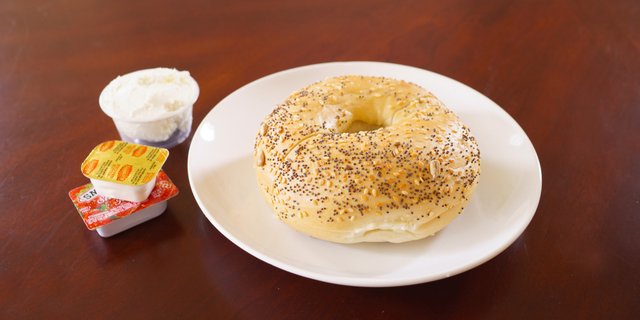 Bagels w/ Cream Cheese