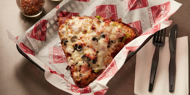 Royale Pizza