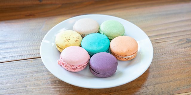 Assorted Macarons
