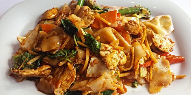 Drunken Noodles