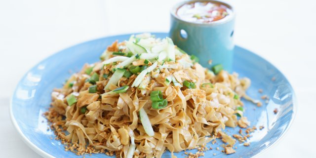 Garlic Noodles Side (Egg Noodles)