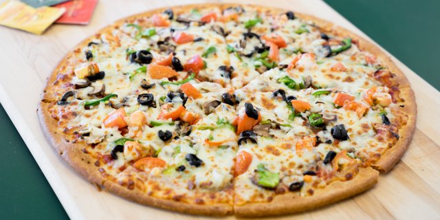 Garden Fresh Pizza