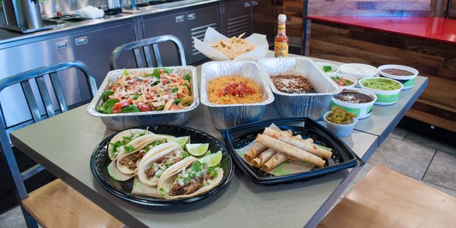 5 Tacos & 15 Chicken Taquitos