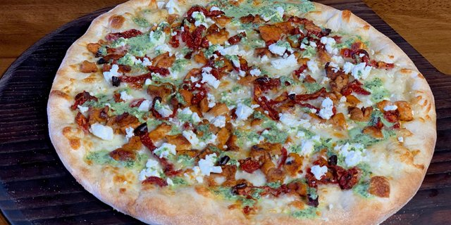 Pesto Chicken Pizza