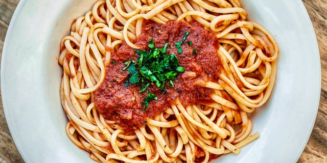Linguine w/ Marinara