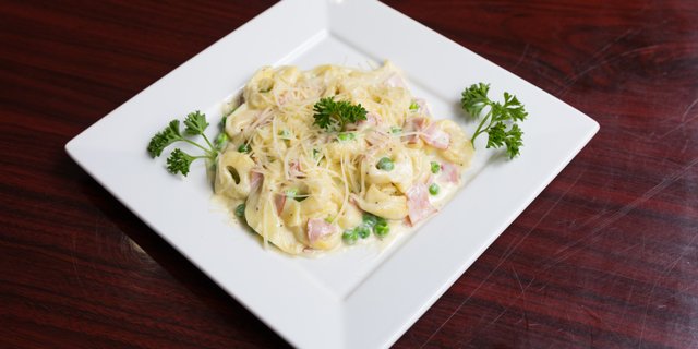 Tortellini a la Crema