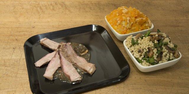 Build-Your-Own Boxed Lunch