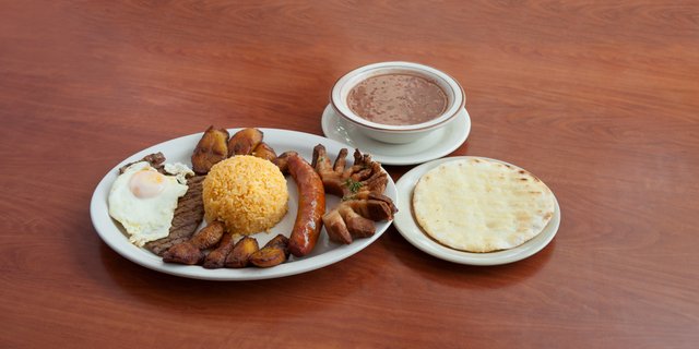 Bandeja Paisa