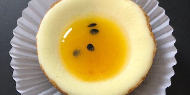 Passion Fruit Cheesecake