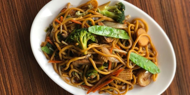 Vegetable Lo Mein