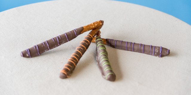 Chocolate-Covered Pretzels