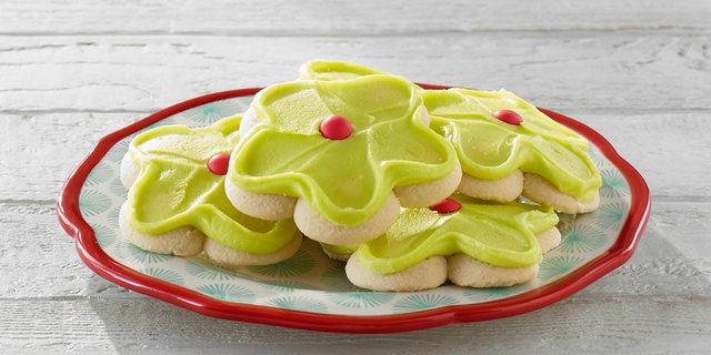 Large Flower Buttercream-Frosted Cookies