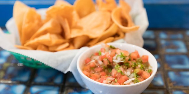 Salsa & Chips