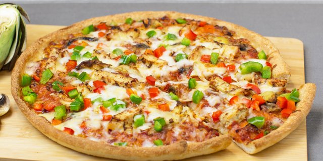 BBQ Chicken Bonanza Pizza