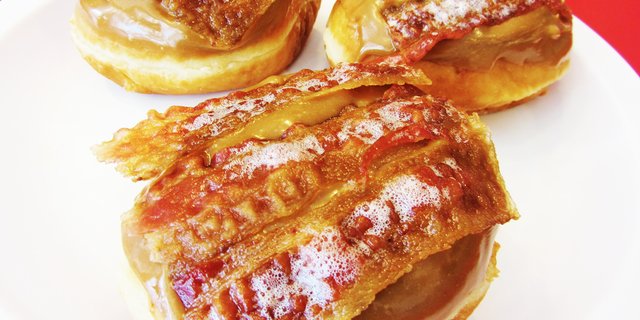 Bacon Maple Donut