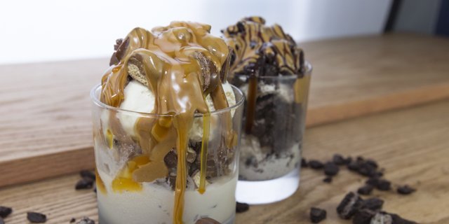 8oz Signature Sundae Package