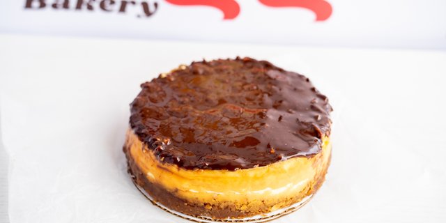 Turtle Pecan Cheesecake
