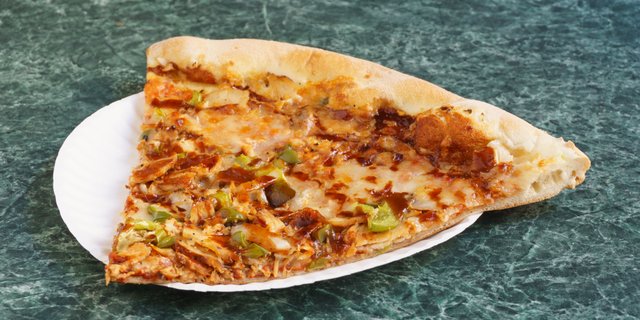 BBQ Chicken, Pepper & Onion Pizza