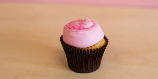 Pink Vanilla Cupcakes