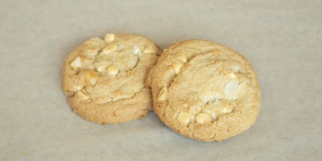 White Chocolate Macadamia Nut Cookies