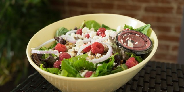 Chicken Raspberry Nut Salad