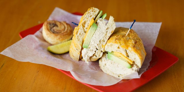 Cheddar Tunacado Sandwich