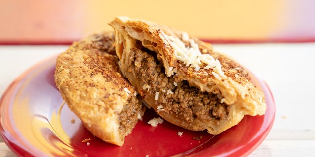 Classic Beef w/ Cheese Pie