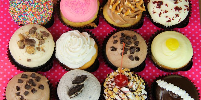 Dozen Large Cupcakes