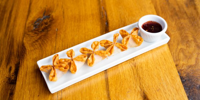 Cranberry Crab Rangoon