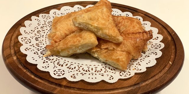 Cheese Kachapoori