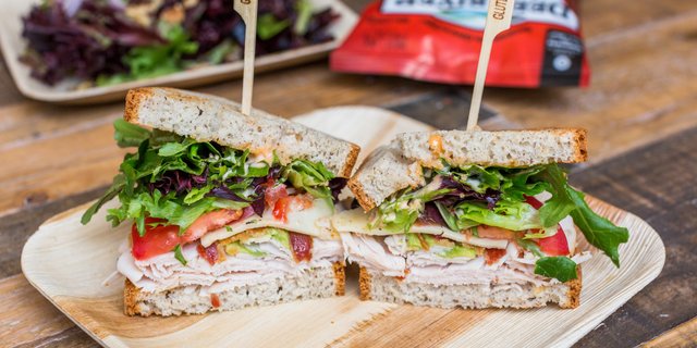 The Nohea Mixer Gluten-Free Sandwich Basket