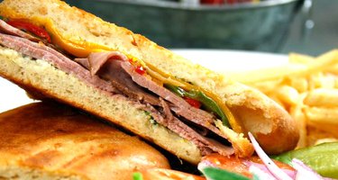 Daily Dish Cafe & Catering