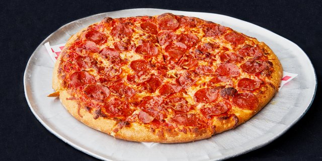 Classic Pepperoni Pizza