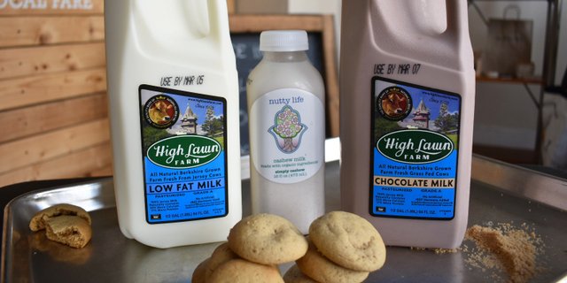 The Premium Milk & Cookie Afternoon