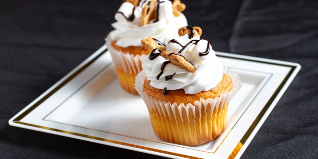 Half-Dozen S'mores Cupcakes
