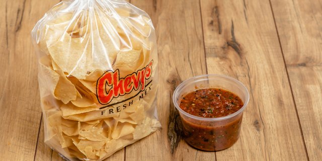 Salsa w/ Chips