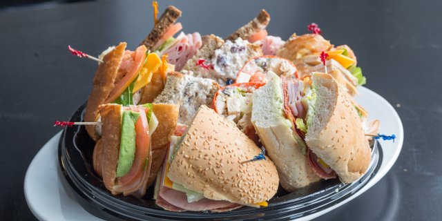 Mezzo Mezzo Sandwiches